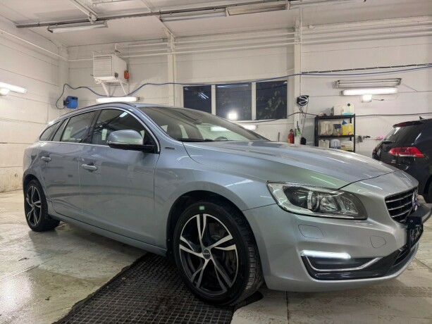 volvo-v60-elektrisitetdiesel-2013-big-8
