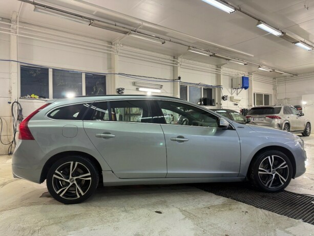 volvo-v60-elektrisitetdiesel-2013-big-7