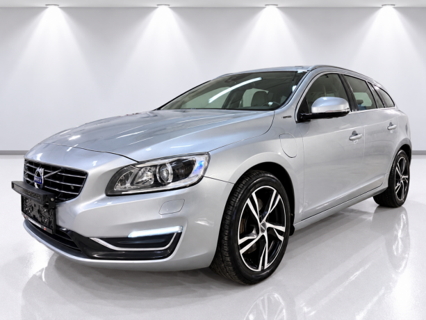 volvo-v60-elektrisitetdiesel-2013-big-0