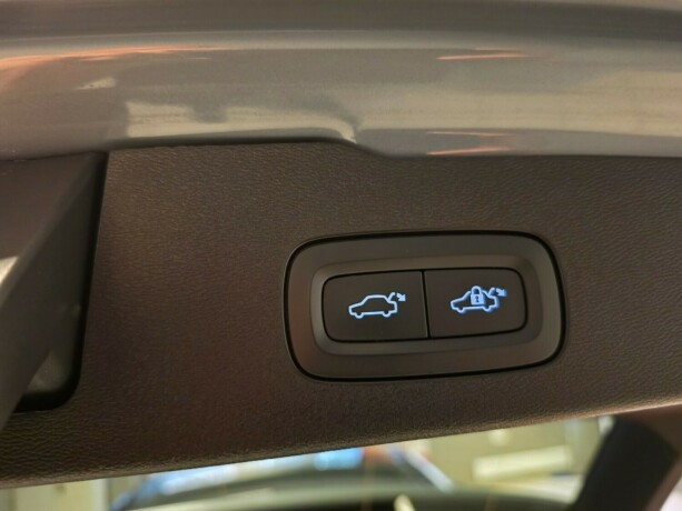 volvo-v60-plug-in-petrol-2022-big-23