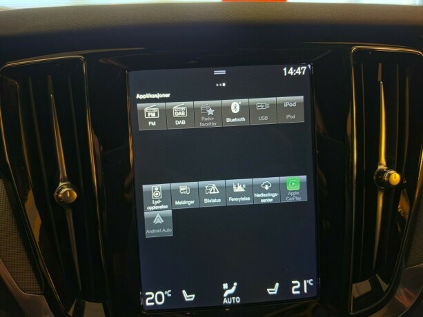 volvo-v60-plug-in-petrol-2022-big-36