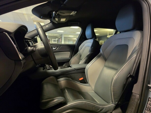 volvo-v60-plug-in-petrol-2022-big-27