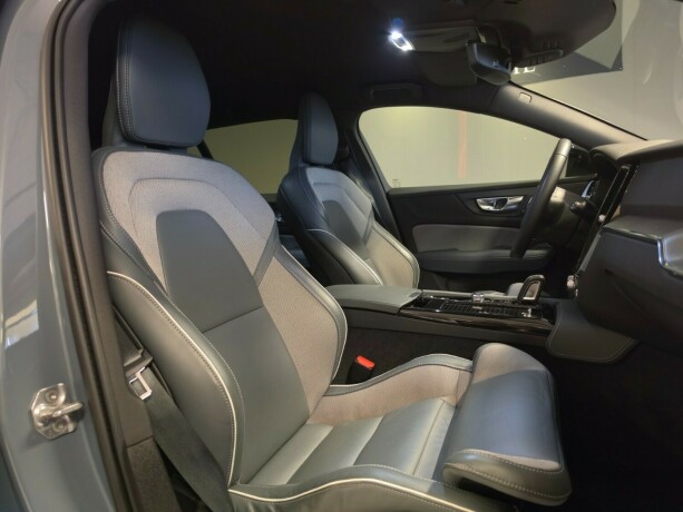 volvo-v60-plug-in-petrol-2022-big-12