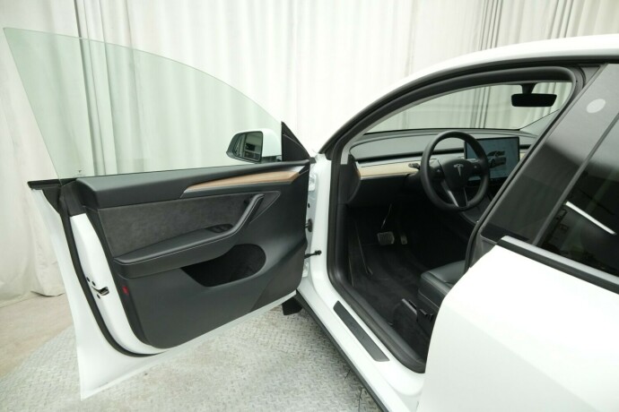 tesla-model-y-elektrisitet-2024-big-18