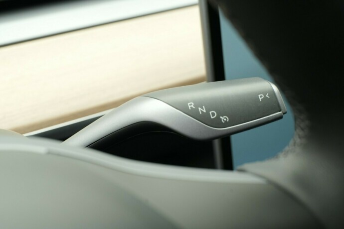 tesla-model-y-elektrisitet-2024-big-25
