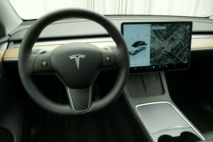 tesla-model-y-elektrisitet-2024-big-23