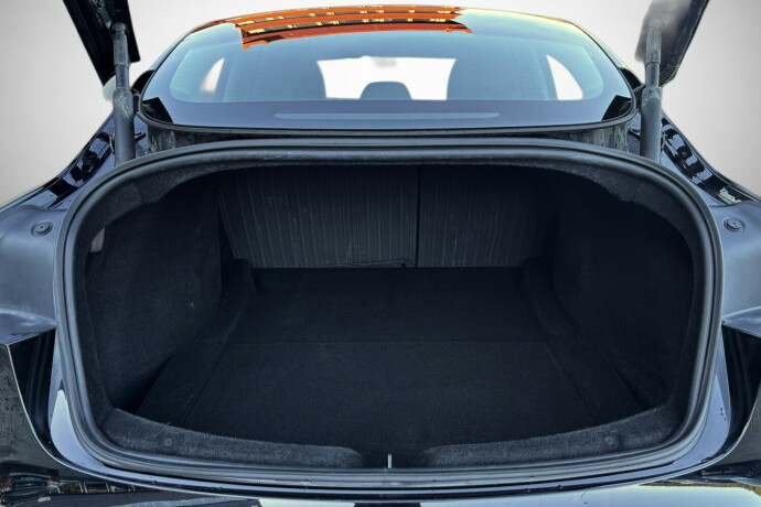 tesla-model-3-elektrisitet-2025-big-35