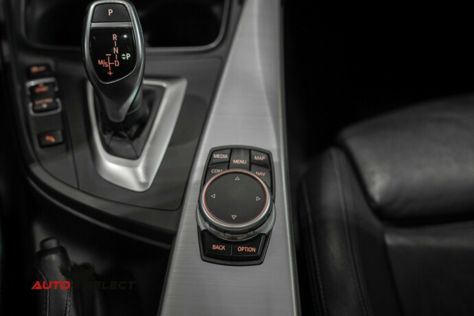 bmw-320i-bensin-2017-big-36