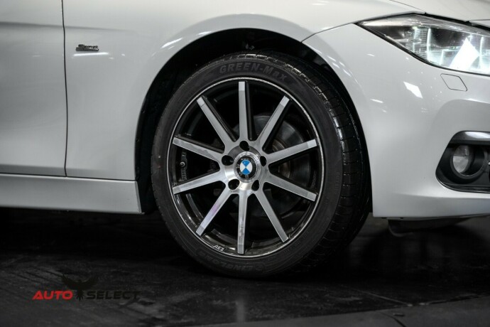 bmw-318i-bensin-2018-big-2