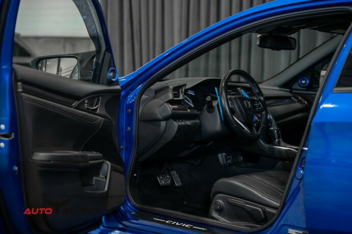 honda-civic-bensin-2017-big-18