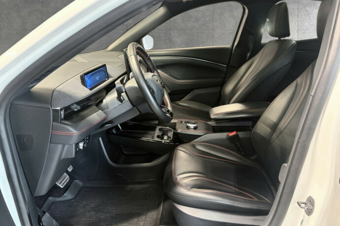 ford-mustang-mach-e-elektrisitet-2021-big-9