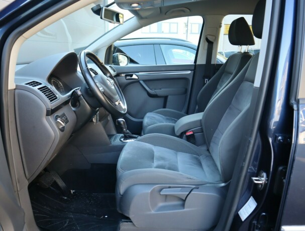 volkswagen-touran-diesel-2012-big-6