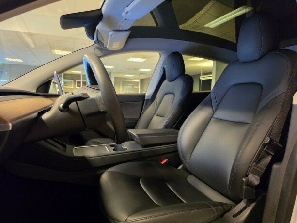 tesla-model-y-elektrisitet-2021-big-23