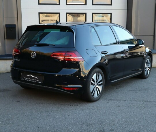 volkswagen-e-golf-vii-elektrisitet-2015-big-3