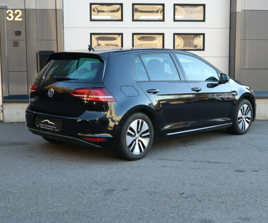 volkswagen-e-golf-vii-elektrisitet-2015-big-1