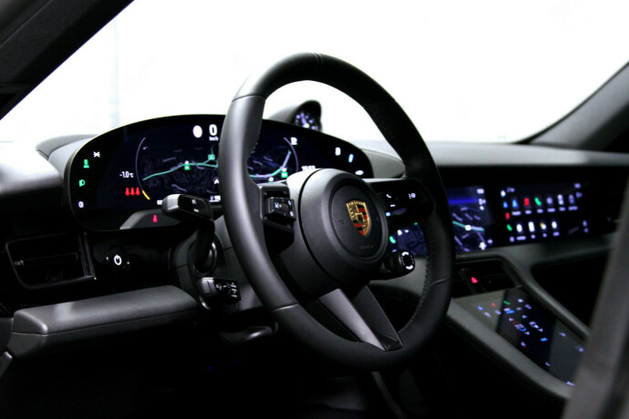 porsche-taycan-4-elektrisitet-2023-big-25