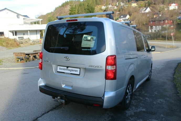 toyota-proace-diesel-2017-big-3