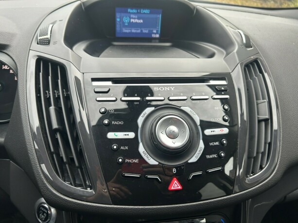 ford-kuga-diesel-2015-big-23
