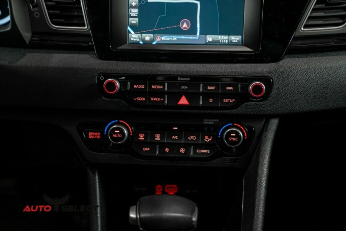 kia-niro-elektrisitetbensin-2018-big-27