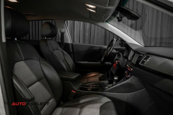 kia-niro-elektrisitetbensin-2018-big-14