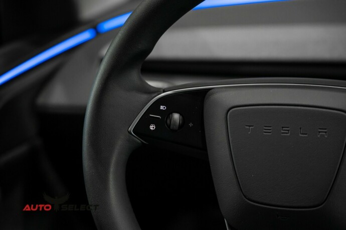 tesla-model-y-elektrisitet-2025-big-36