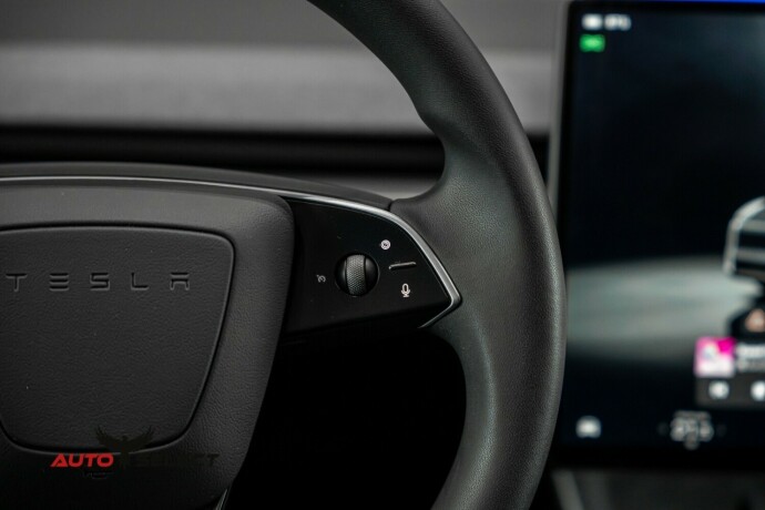 tesla-model-y-elektrisitet-2025-big-37