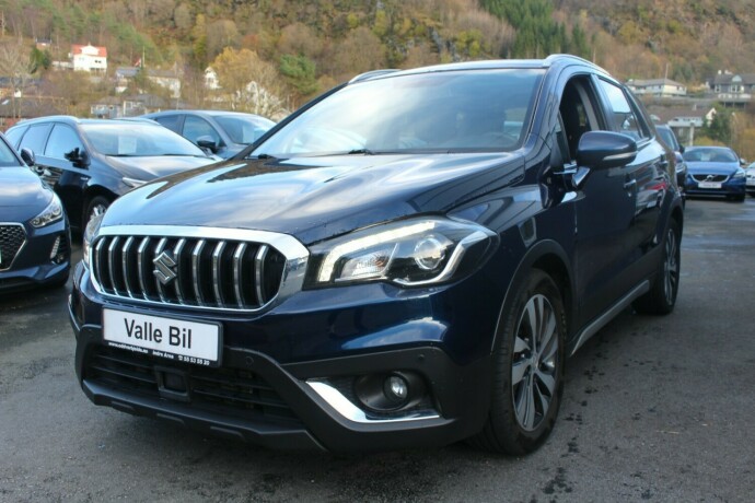 suzuki-s-cross-bensin-2017-big-1