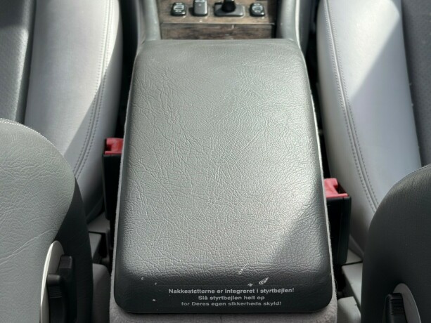 mercedes-benz-clk230-bensin-2001-big-32