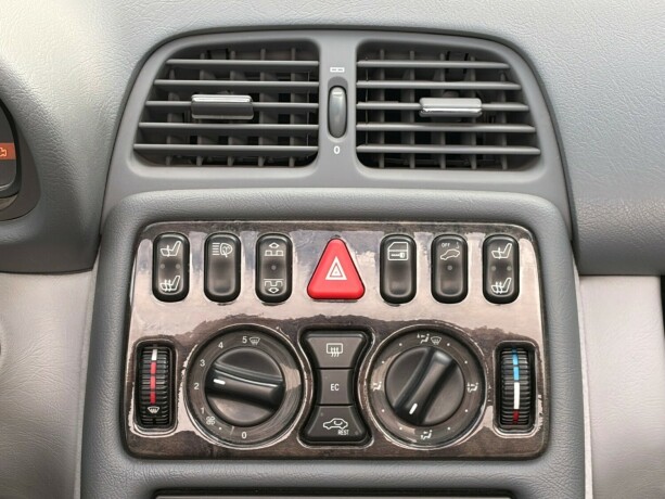 mercedes-benz-clk230-bensin-2001-big-27