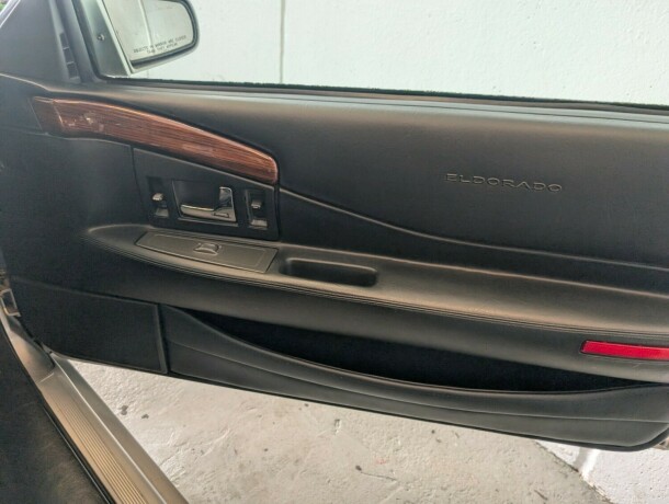 cadillac-eldorado-bensin-2000-big-9