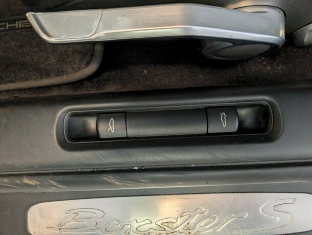 porsche-boxster-bensin-2005-big-10