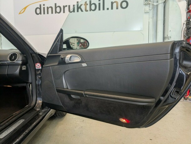 porsche-boxster-bensin-2005-big-11