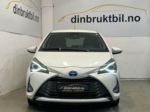 toyota-yaris-elektrisitetbensin-2019-big-1