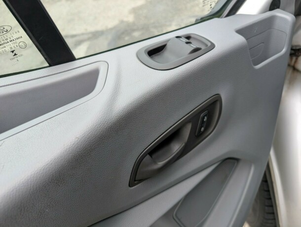 ford-transit-diesel-2020-big-19