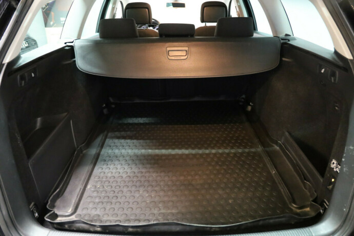 volkswagen-passat-diesel-2013-big-11