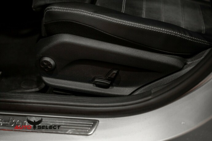 mercedes-benz-c300-e-elektrisitetbensin-2020-big-25