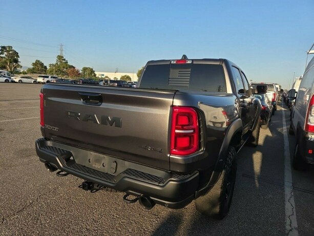 ram-1500-bensin-2025-big-6