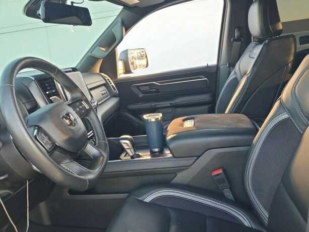 ram-1500-bensin-2025-big-24