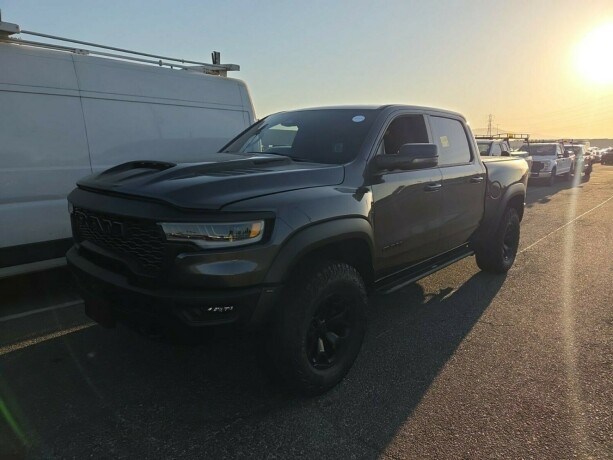 ram-1500-bensin-2025-big-3