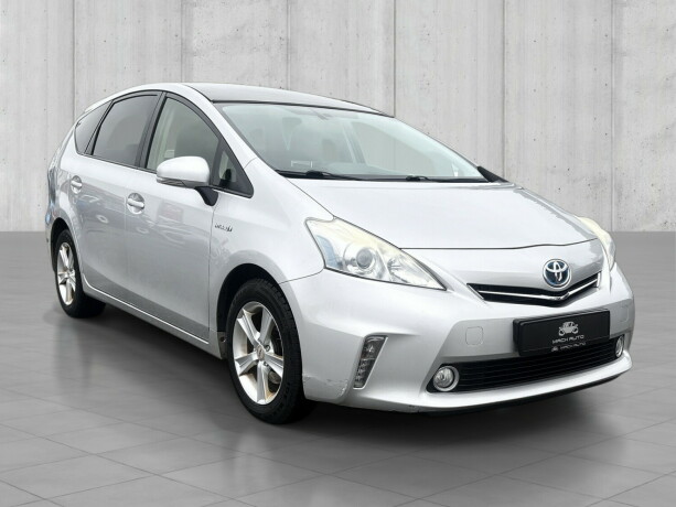toyota-prius-bensin-2012-big-0