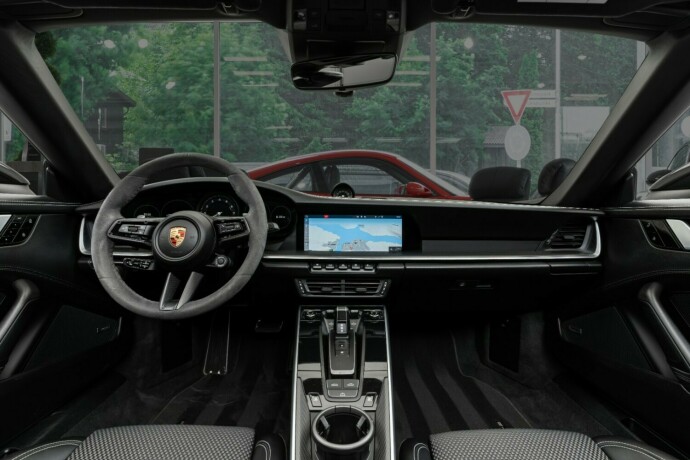 porsche-911-carrera-4s-bensin-2020-big-16