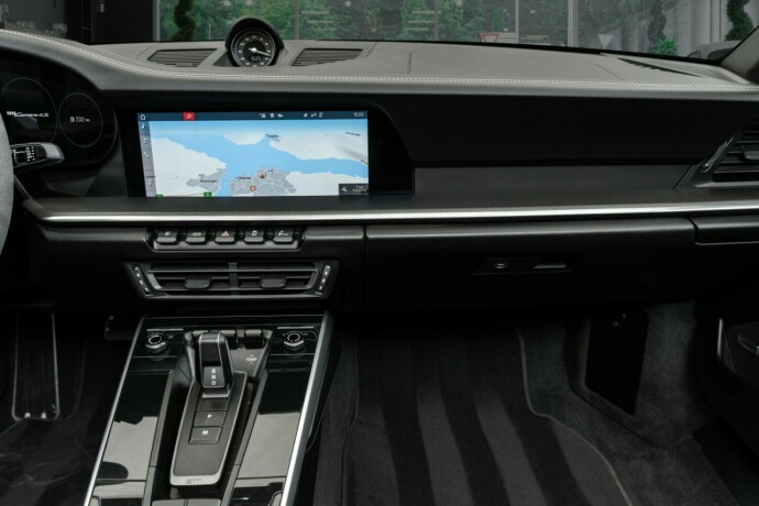 porsche-911-carrera-4s-bensin-2020-big-25