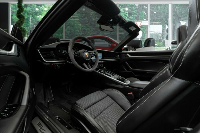 porsche-911-carrera-4s-bensin-2020-big-39