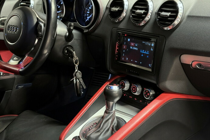 audi-tts-bensin-2014-big-18