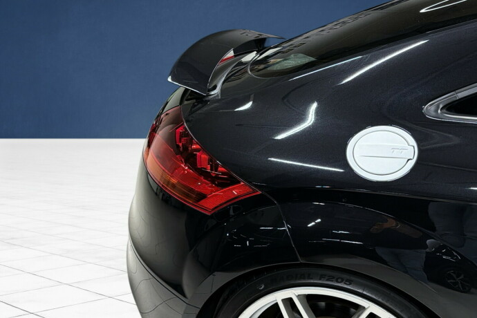 audi-tts-bensin-2014-big-7