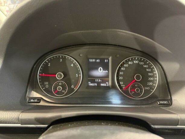 volkswagen-touran-diesel-2015-big-20