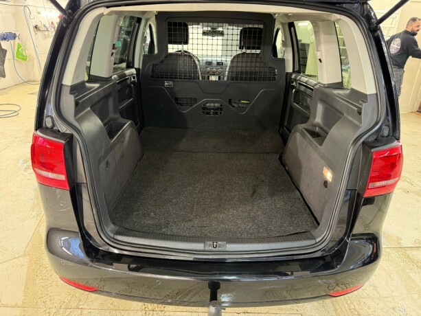 volkswagen-touran-diesel-2015-big-14