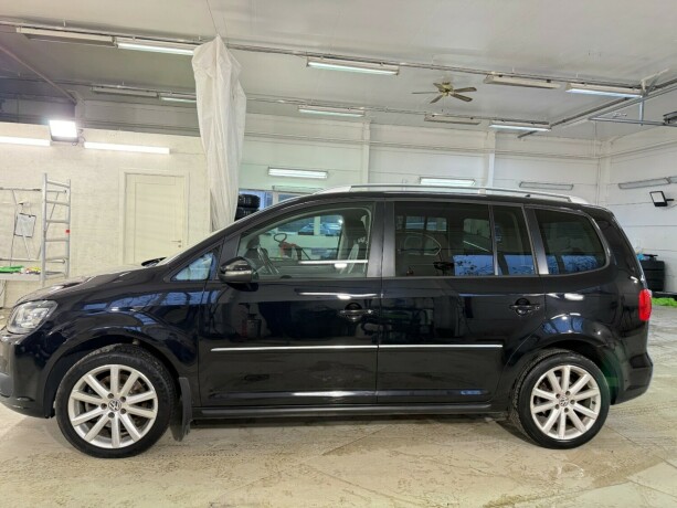 volkswagen-touran-diesel-2015-big-2