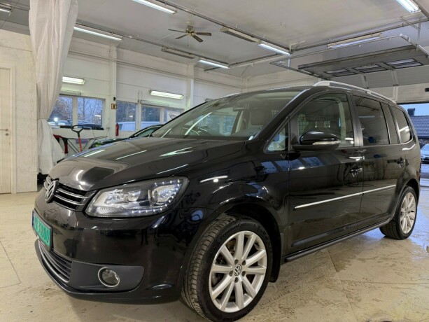 volkswagen-touran-diesel-2015-big-1