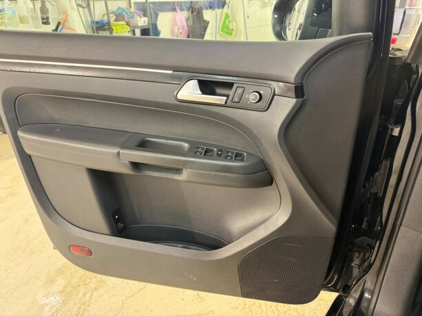 volkswagen-touran-diesel-2015-big-13